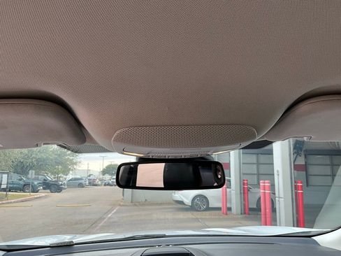 Used 2023 Ford Edge SEL image 17