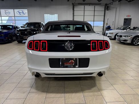 Used 2014 Ford Mustang Premium RWD image 8