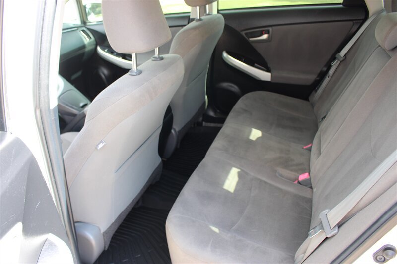 Used 2015 Toyota Prius Three FWD image 18