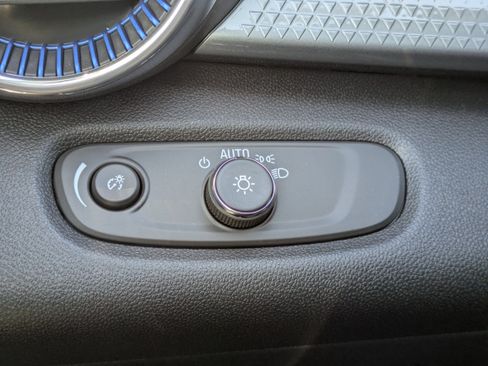 New 2026 Chevrolet Trax LT w/ Driver Confidence Package image 14