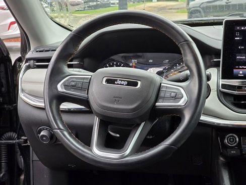 Used 2022 Jeep Compass Limited image 24