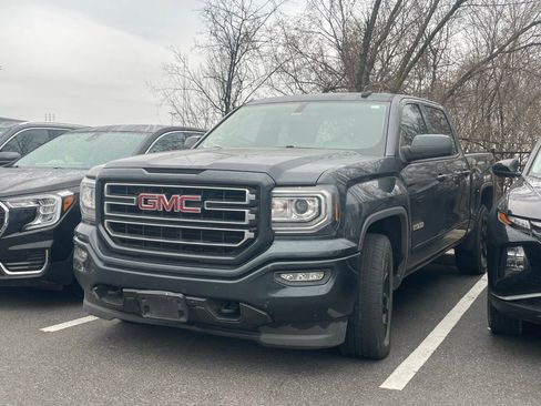 Used 2018 GMC Sierra 1500 SLE w/ SLE Value Package image 3