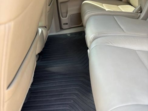 Used 2014 Honda Odyssey Touring image 38