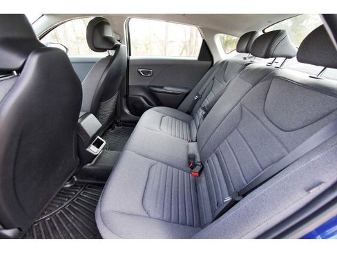 Used 2025 Kia K4 EX image 12