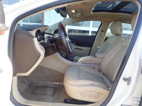 Used 2012 Buick LaCrosse Premium image 9