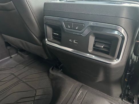 Used 2022 Chevrolet Silverado 1500 High Country w/ High Country Premium Package image 21