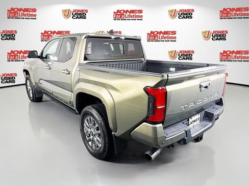 Used 2024 Toyota Tacoma Limited image 2