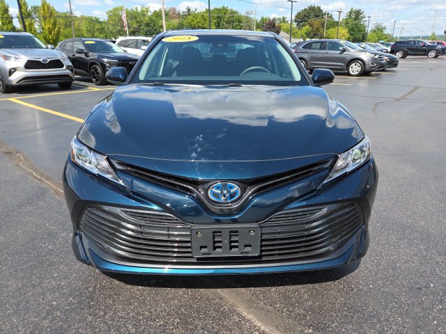 Used 2018 Toyota Camry LE FWD image 2