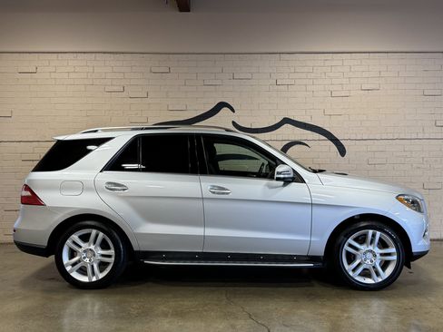 Used 2013 Mercedes-Benz ML 350 4MATIC image 2