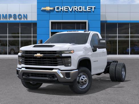 New 2026 Chevrolet Silverado 3500 W/T image 6