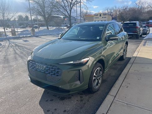 Used 2025 Audi Q5 Premium Plus w/ Premium Plus image 41