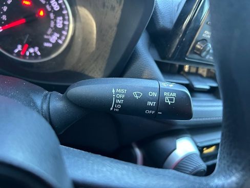 Used 2022 Toyota RAV4 LE image 20