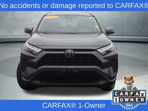Used 2025 Toyota RAV4 XLE AWD/4WD image 2