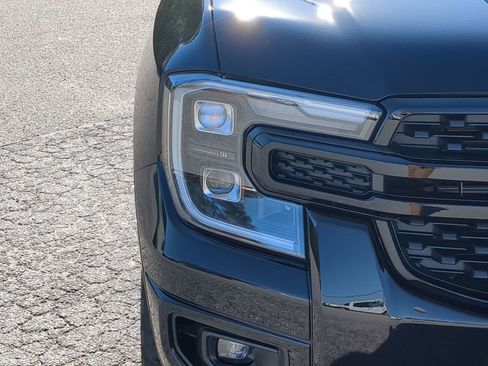 New 2025 Ford Ranger Lariat w/ FX4 Off-Road Package image 8