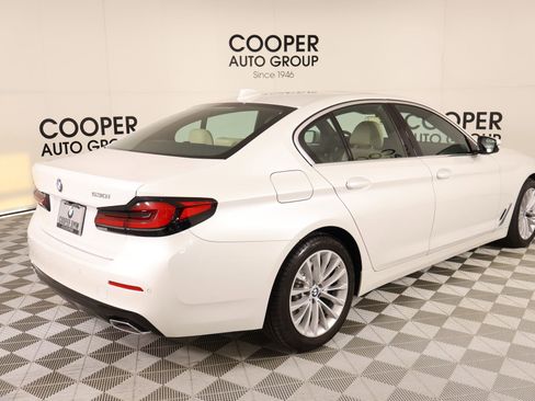 Used 2023 BMW 530i w/ Premium Package image 22