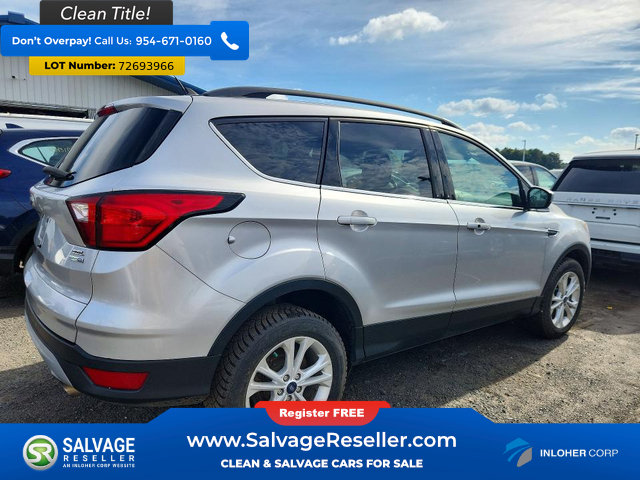 Used 2019 Ford Escape SEL AWD/4WD image 4