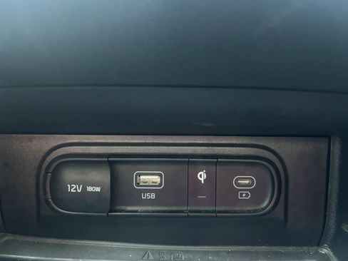 Used 2023 Kia Sportage EX AWD/4WD image 14