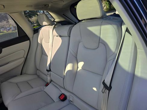 New 2026 Volvo XC60 T8 Ultra w/ Protection Package Premier image 17