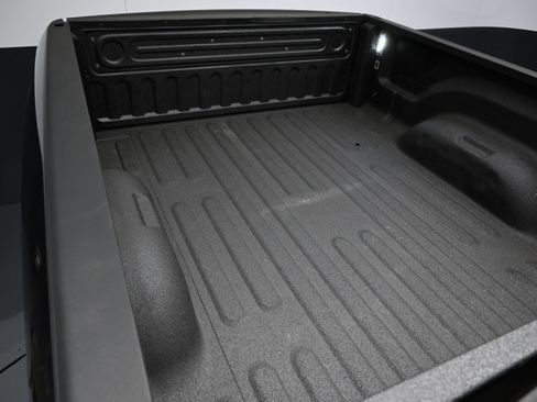 Used 2018 RAM 2500 Laramie w/ Off Road Package AWD/4WD image 43