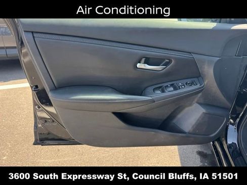 Used 2022 Nissan Sentra SV w/ Trunk Package FWD image 15