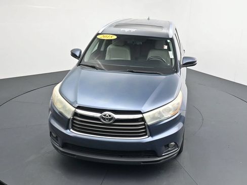 Used 2015 Toyota Highlander XLE FWD image 28
