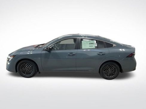 New 2026 Nissan Sentra SV w/ SV Convenience Package image 2