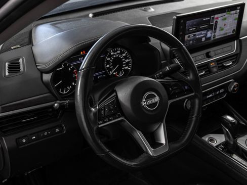 Used 2023 Nissan Altima 2.5 SL FWD image 35