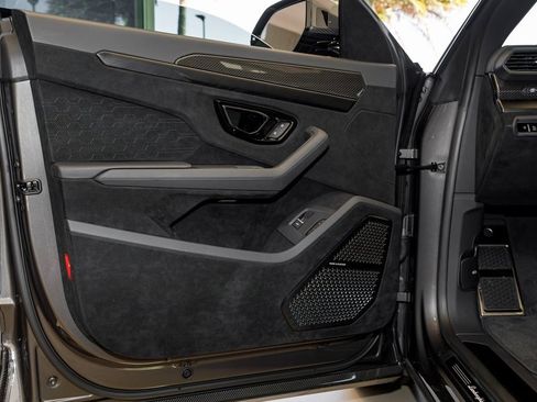 Used 2024 Lamborghini Urus Performante image 25