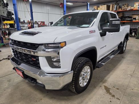 Used 2023 Chevrolet Silverado 2500 LT w/ Convenience Package AWD/4WD image 4