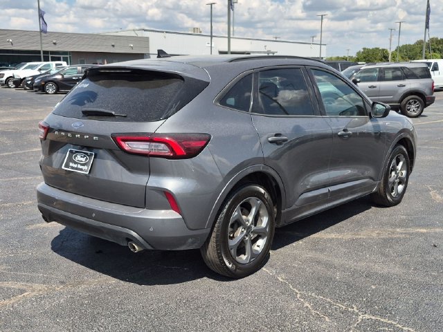 Used 2024 Ford Escape ST-Line w/ Tech Pack #1 FWD image 8
