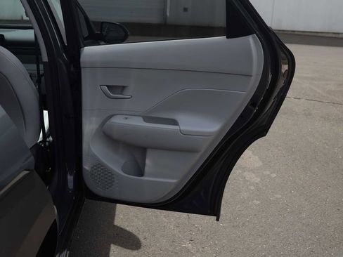Used 2024 Hyundai Kona SEL AWD/4WD image 17