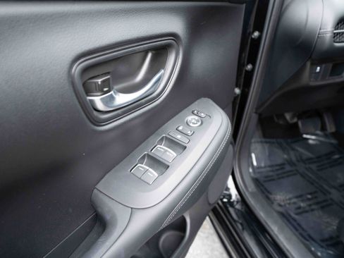 Certified 2025 Honda HR-V EX-L image 7
