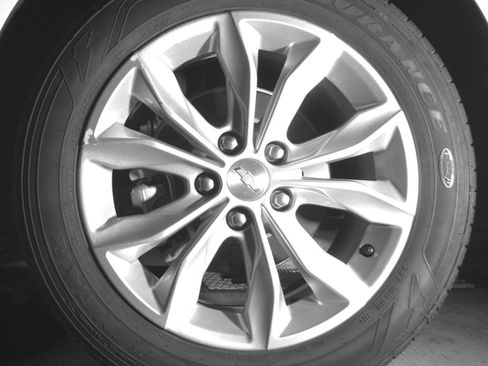 Used 2024 Chevrolet Malibu LT image 14