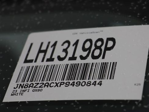 Used 2023 INFINITI QX80 Premium Select w/ Cargo Package image 25