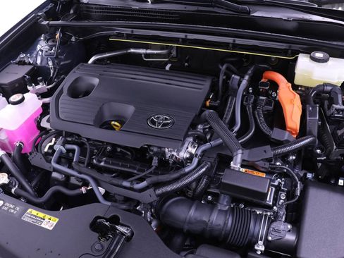 New 2025 Toyota Crown Signia Limited image 17