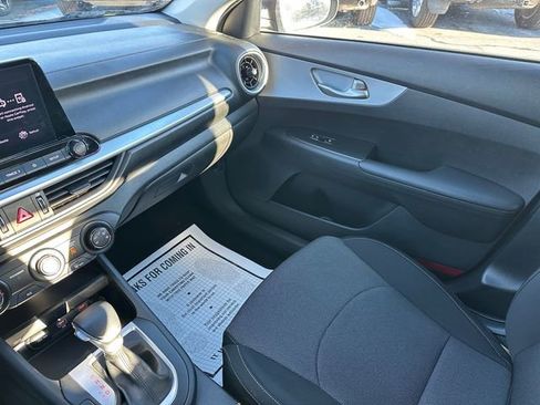 Used 2024 Kia Forte LXS image 28