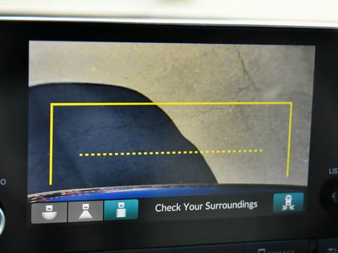 Used 2023 Honda Accord EX image 21