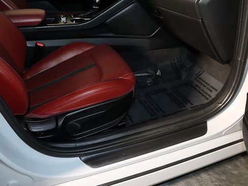 Used 2023 Kia K5 GT-Line image 34