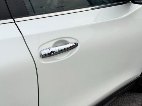 Used 2018 Nissan Rogue SV AWD/4WD image 85