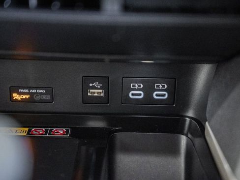 Used 2025 Toyota Camry LE FWD image 22