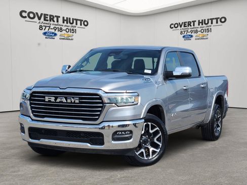 Used 2025 RAM 1500 Laramie AWD/4WD image 1