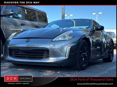 Used 2015 Nissan 370Z Coupe RWD image 1