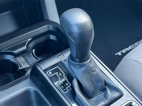 Used 2023 Toyota Tacoma SR image 23