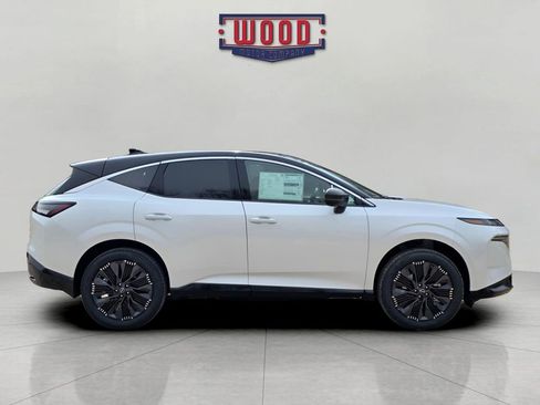 New 2026 Nissan Murano Platinum image 2