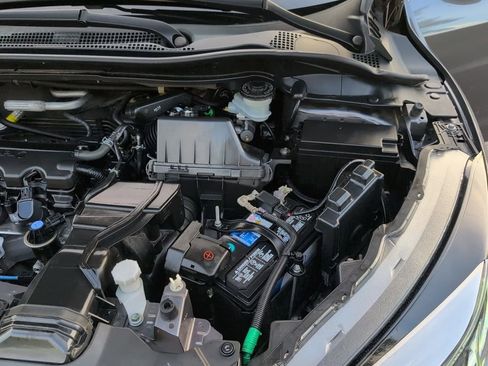 Used 2019 Honda HR-V EX image 37