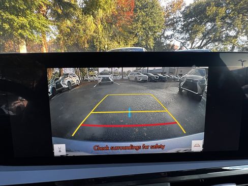 Certified 2023 Lexus ES 350 w/ Premium Package image 27