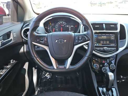 Used 2020 Chevrolet Sonic LT w/ Convenience Package FWD image 13