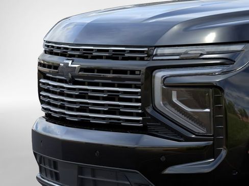 New 2026 Chevrolet Suburban High Country AWD/4WD image 13