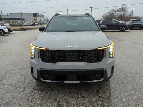 Certified 2024 Kia Sorento SX Prestige image 16