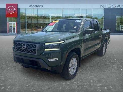 Used 2023 Nissan Frontier SV w/ SV Premium Package RWD image 1